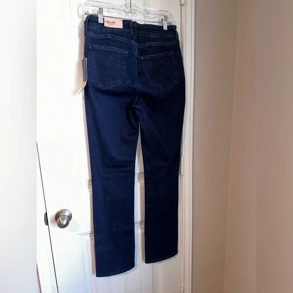 NYDJ curves 360 straight jeans - Picture 2 of 13